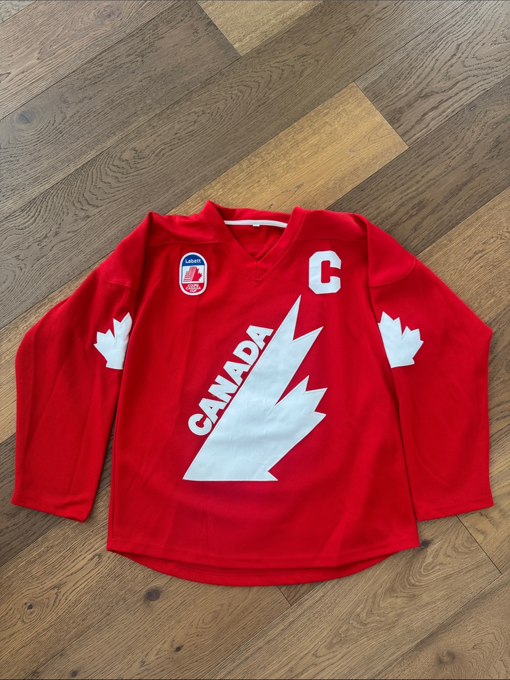 Wayne Gretzky Red Canada Hockey Jersey with White Maple Design
